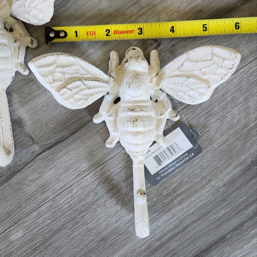 Bumble Bee White Cast Iron Bee Metal Wall Hook Hanger